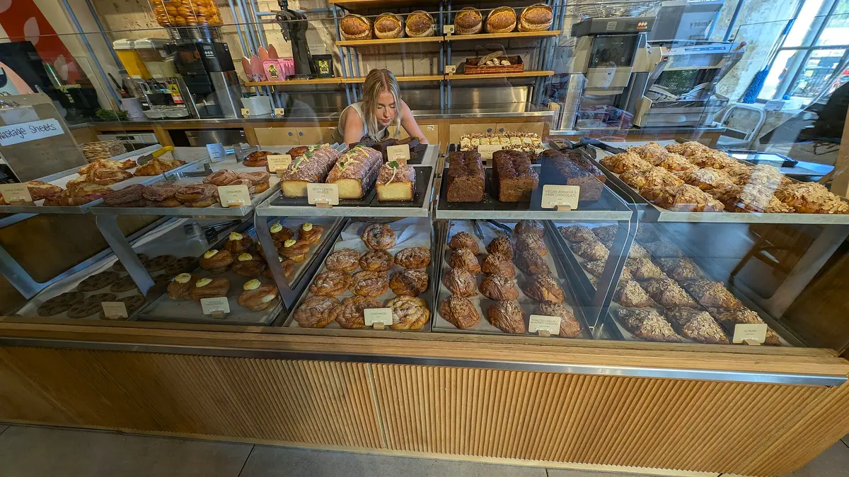 Nafees Bakers & Sweets – bakery in Burnley town centre